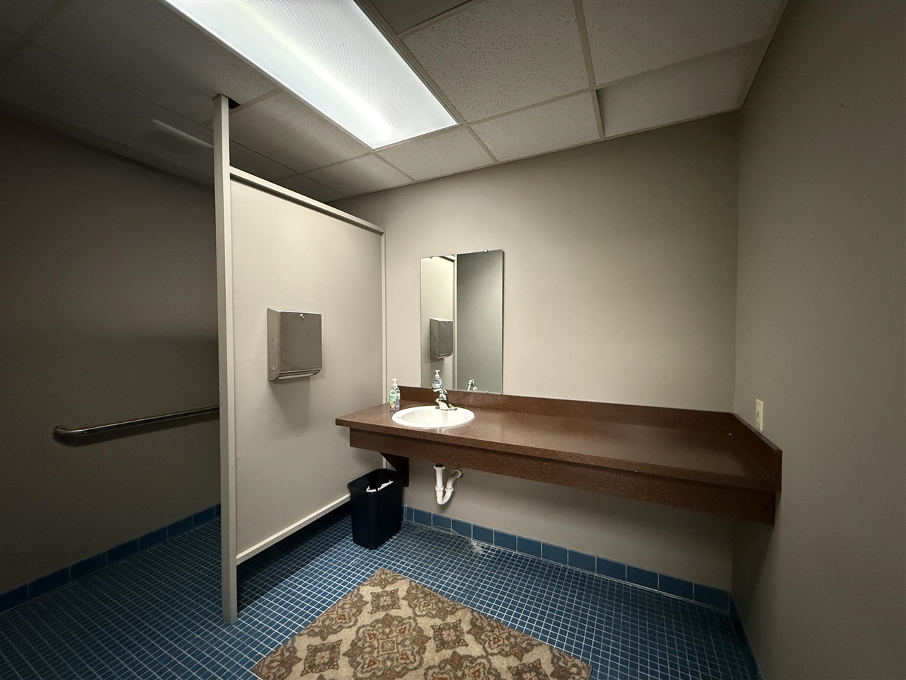 main property photo 12