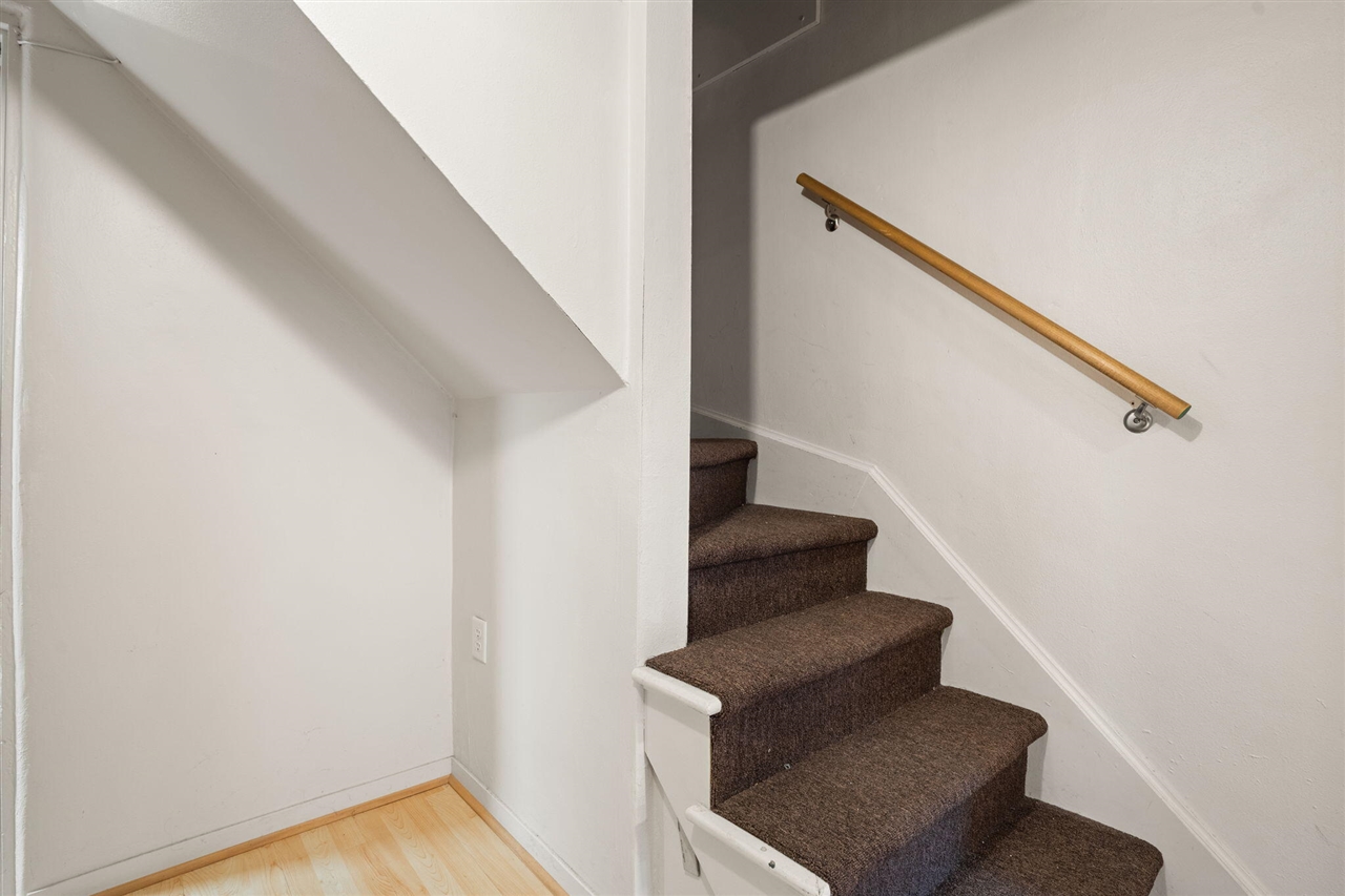 main property photo 59