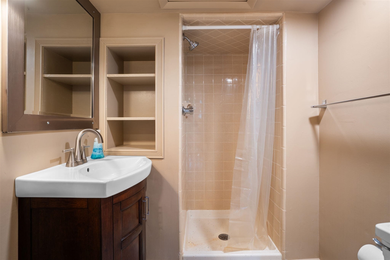 main property photo 63
