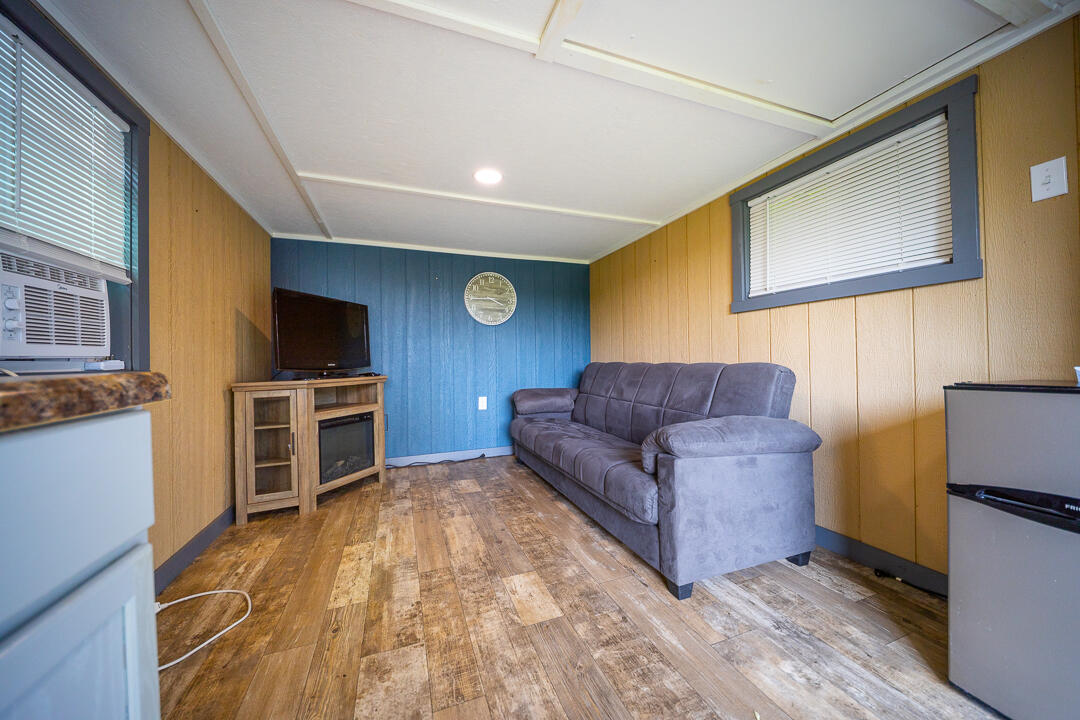 main property photo 81