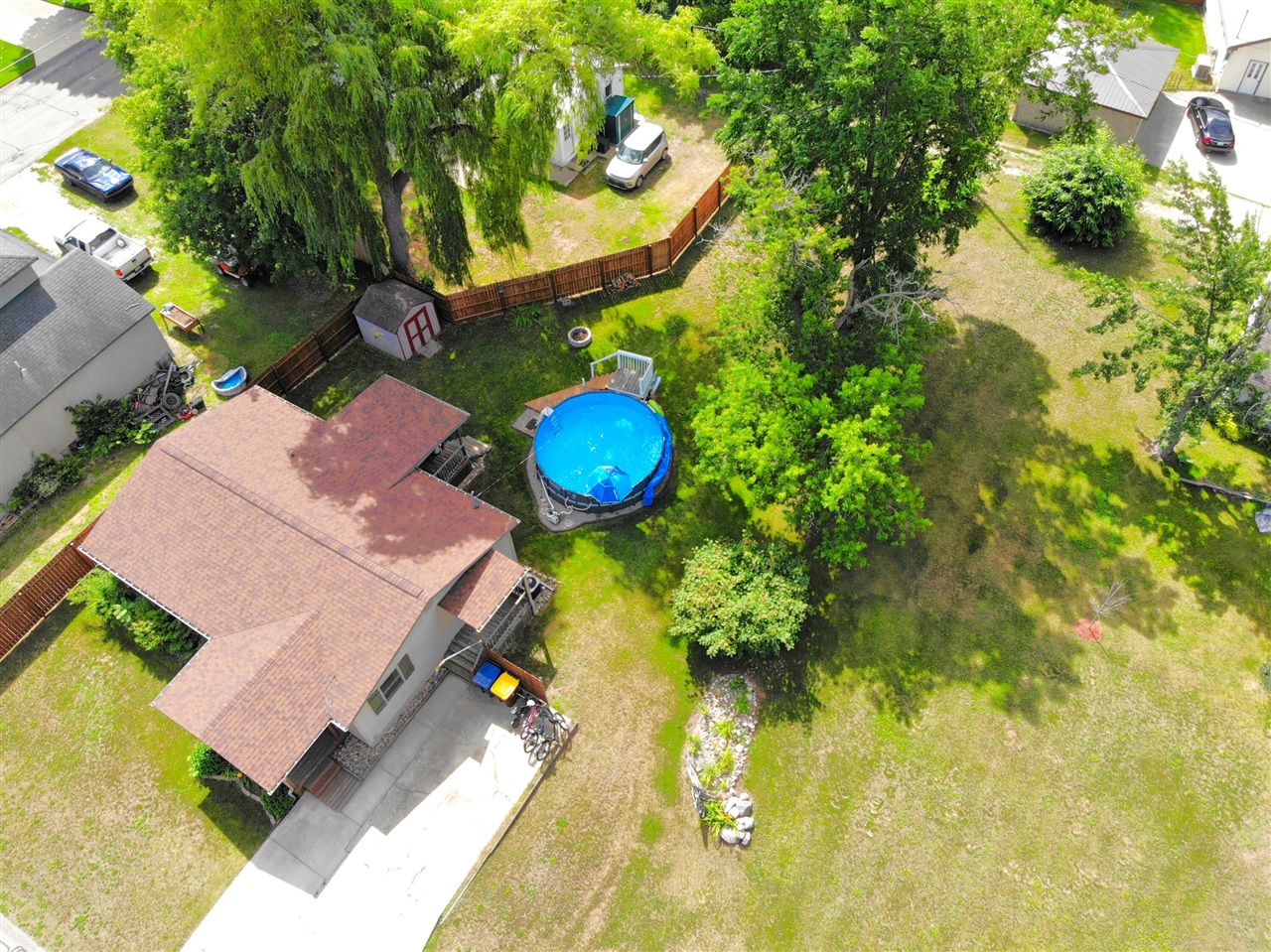 main property photo 13