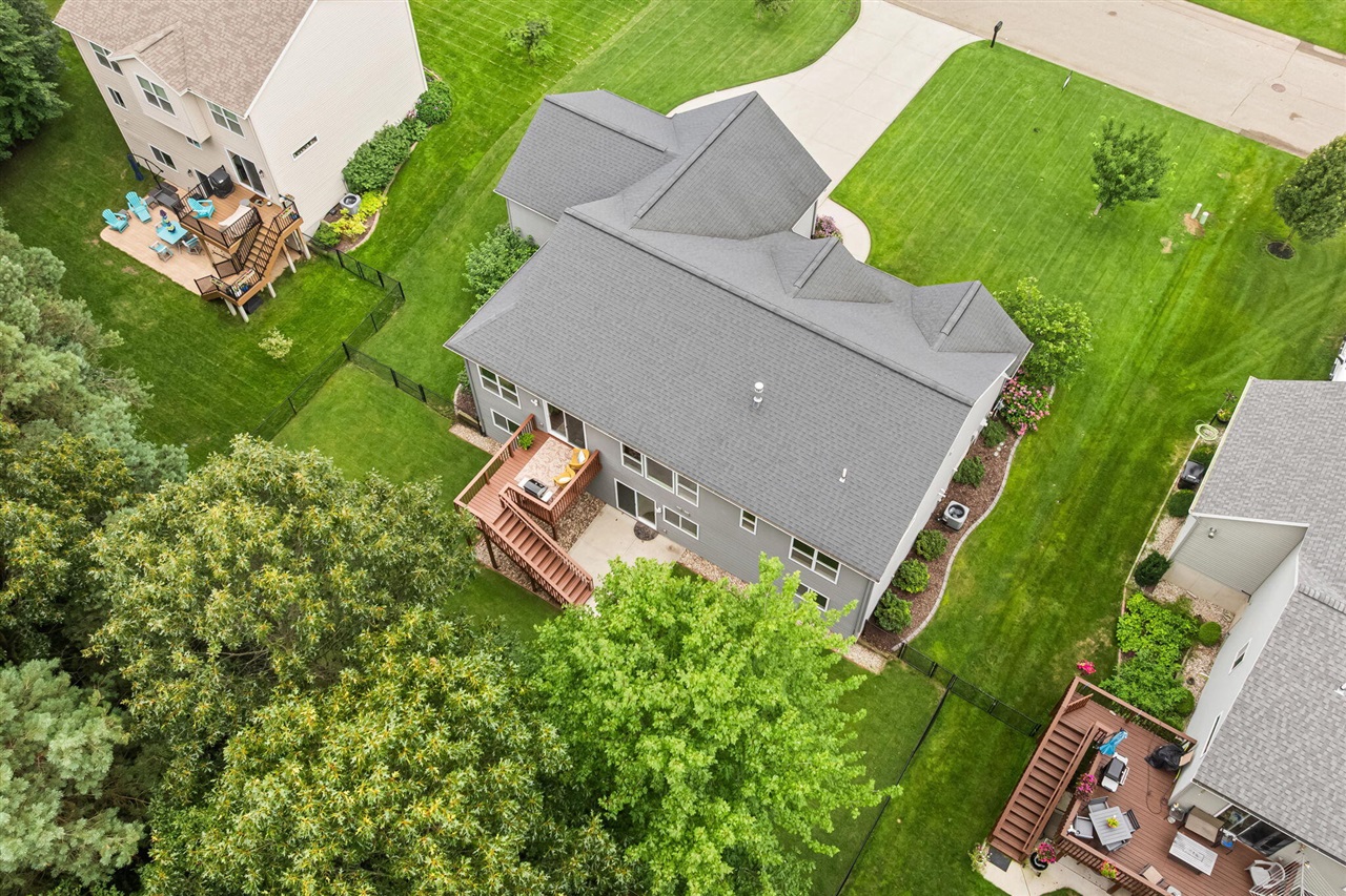 main property photo 74
