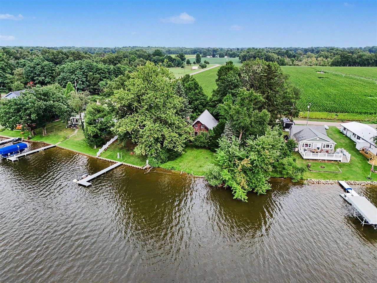 main property photo 32