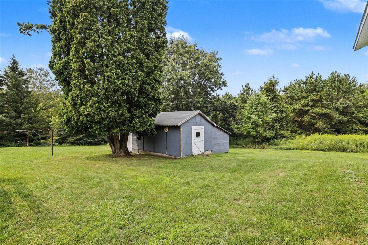 main property photo 15