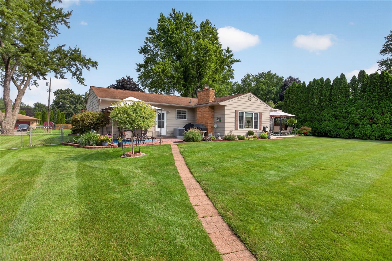 main property photo 58