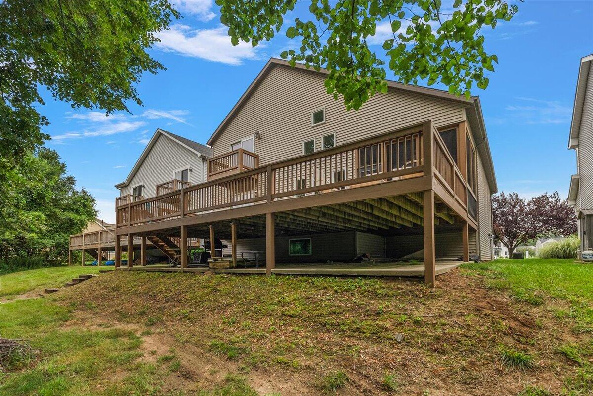 main property photo 42