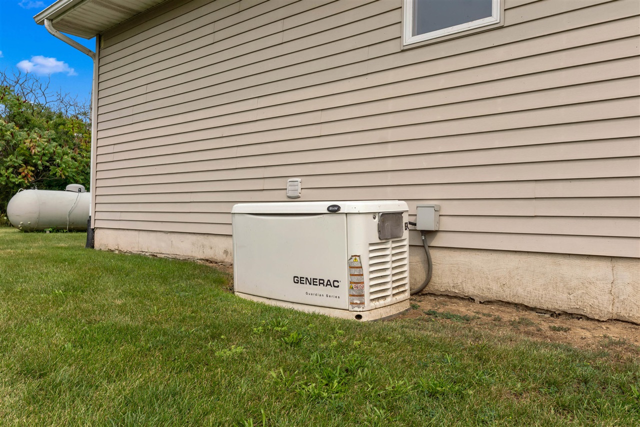 main property photo 59