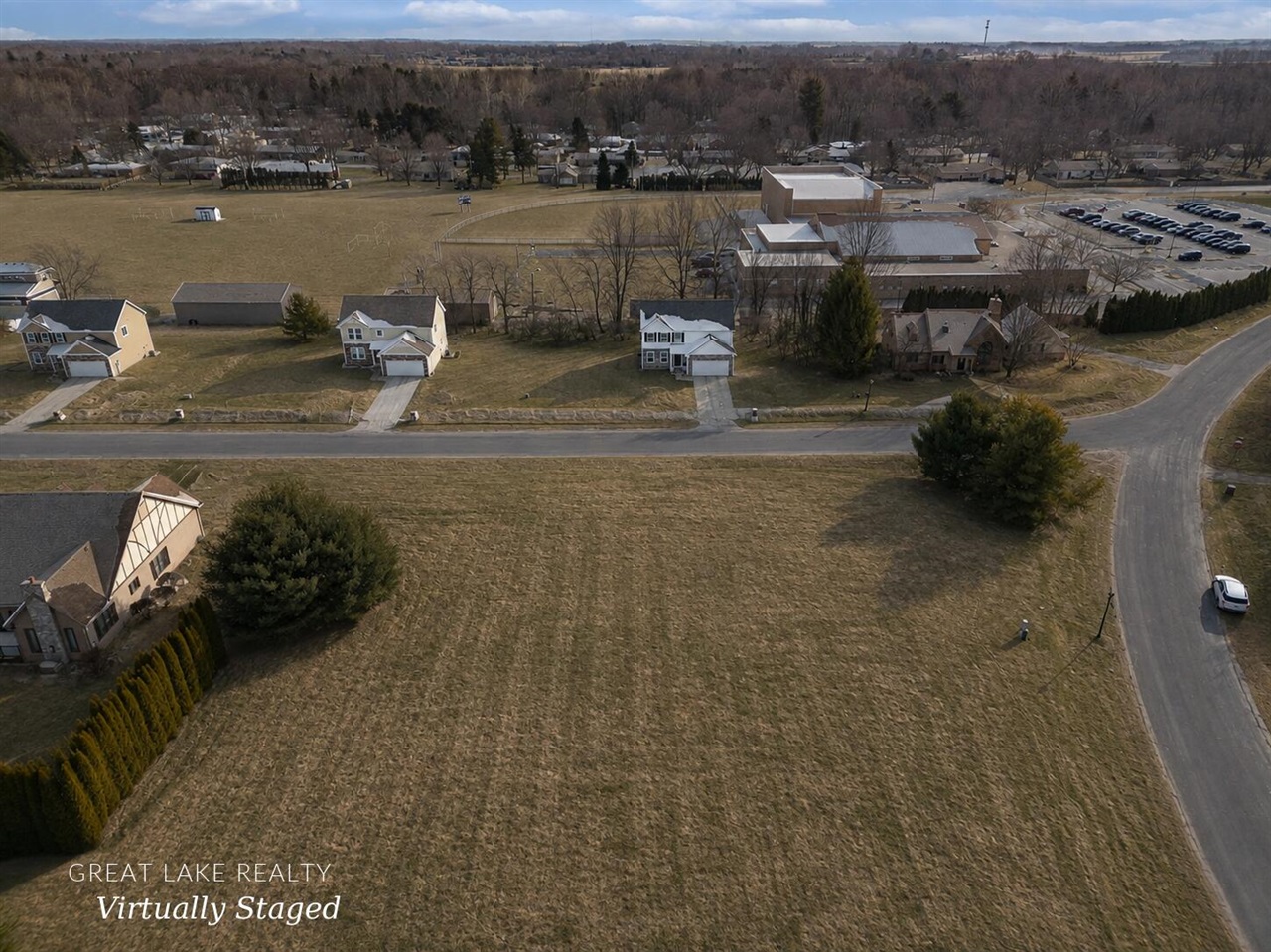 main property photo 10
