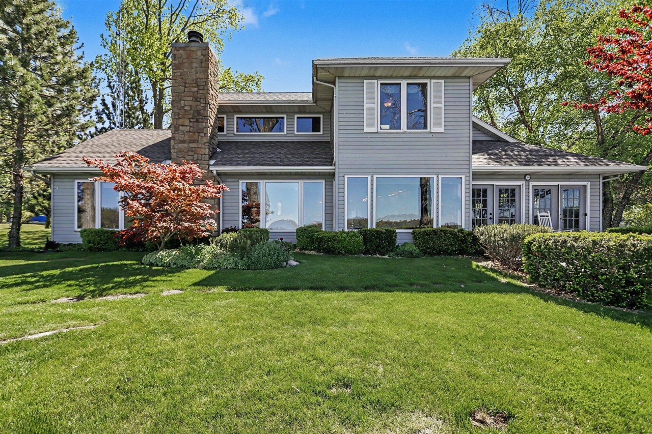 main property photo 0