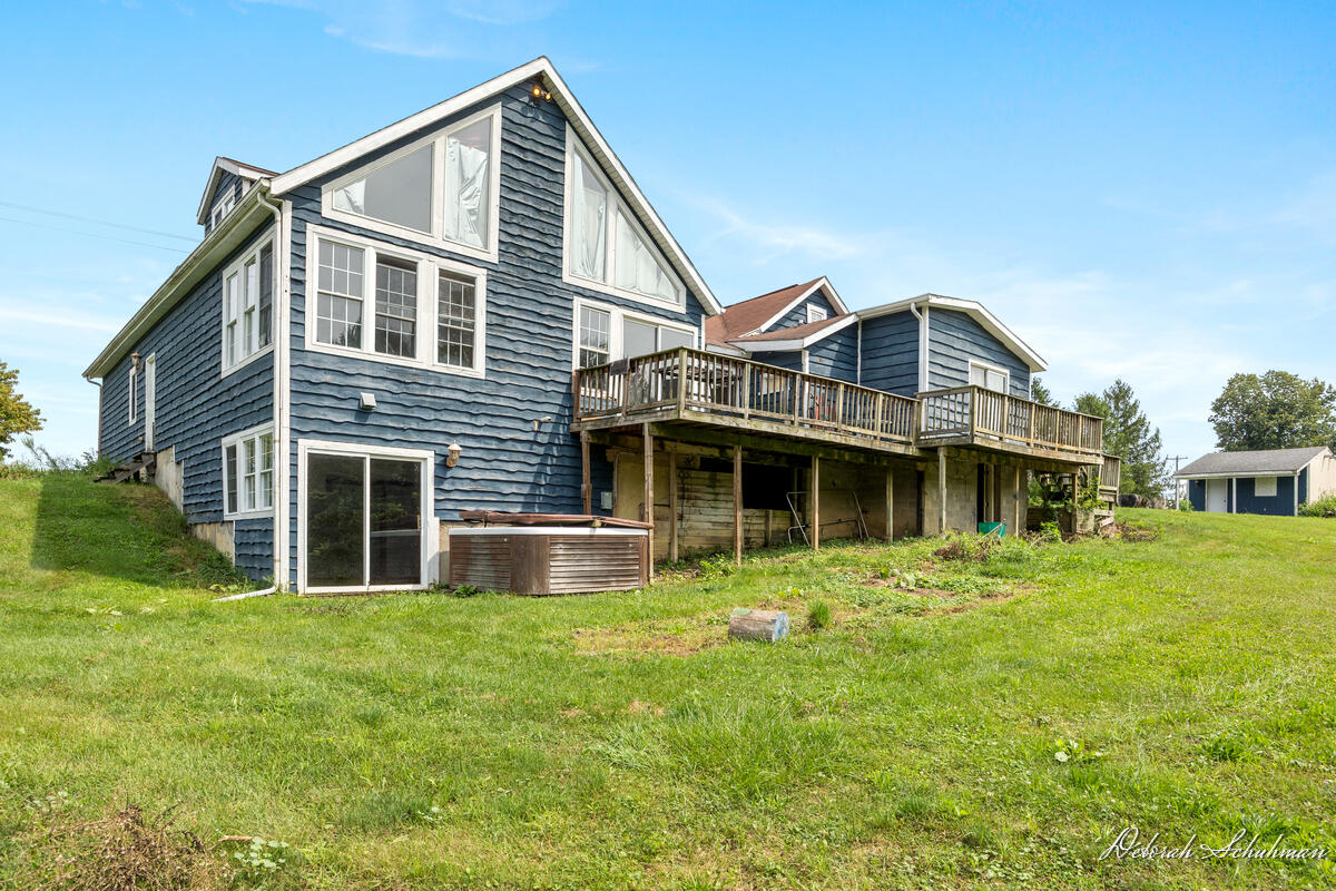 main property photo 37