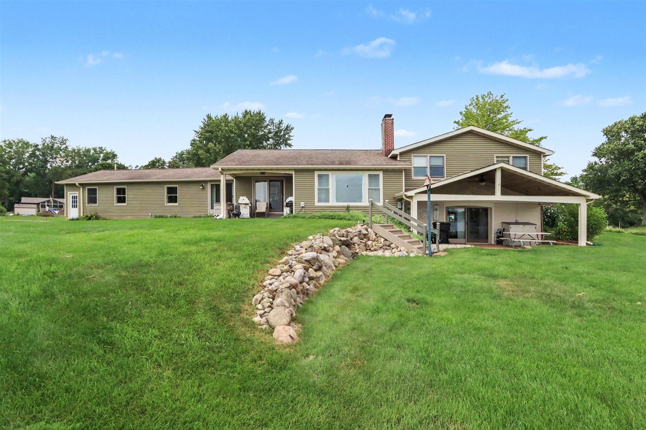main property photo 7