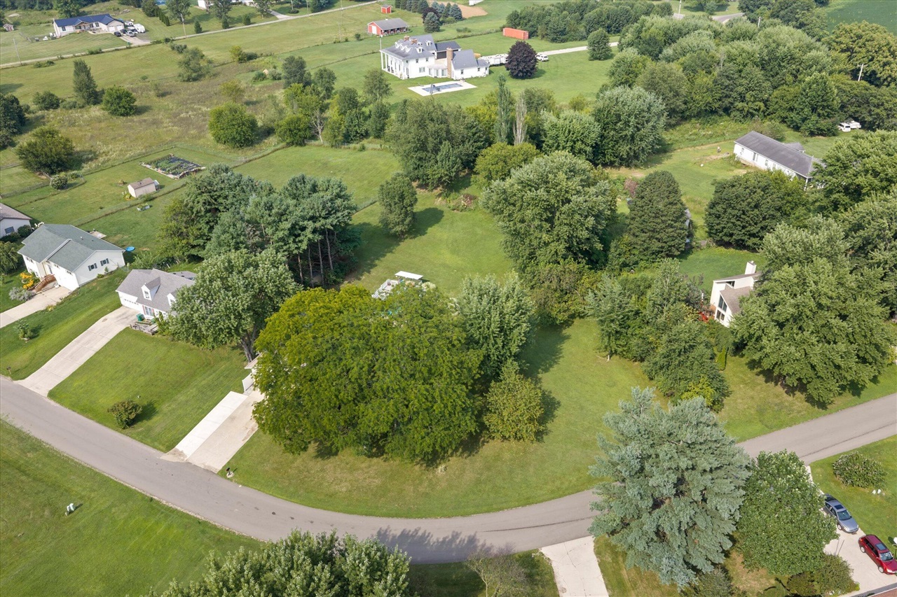 main property photo 48