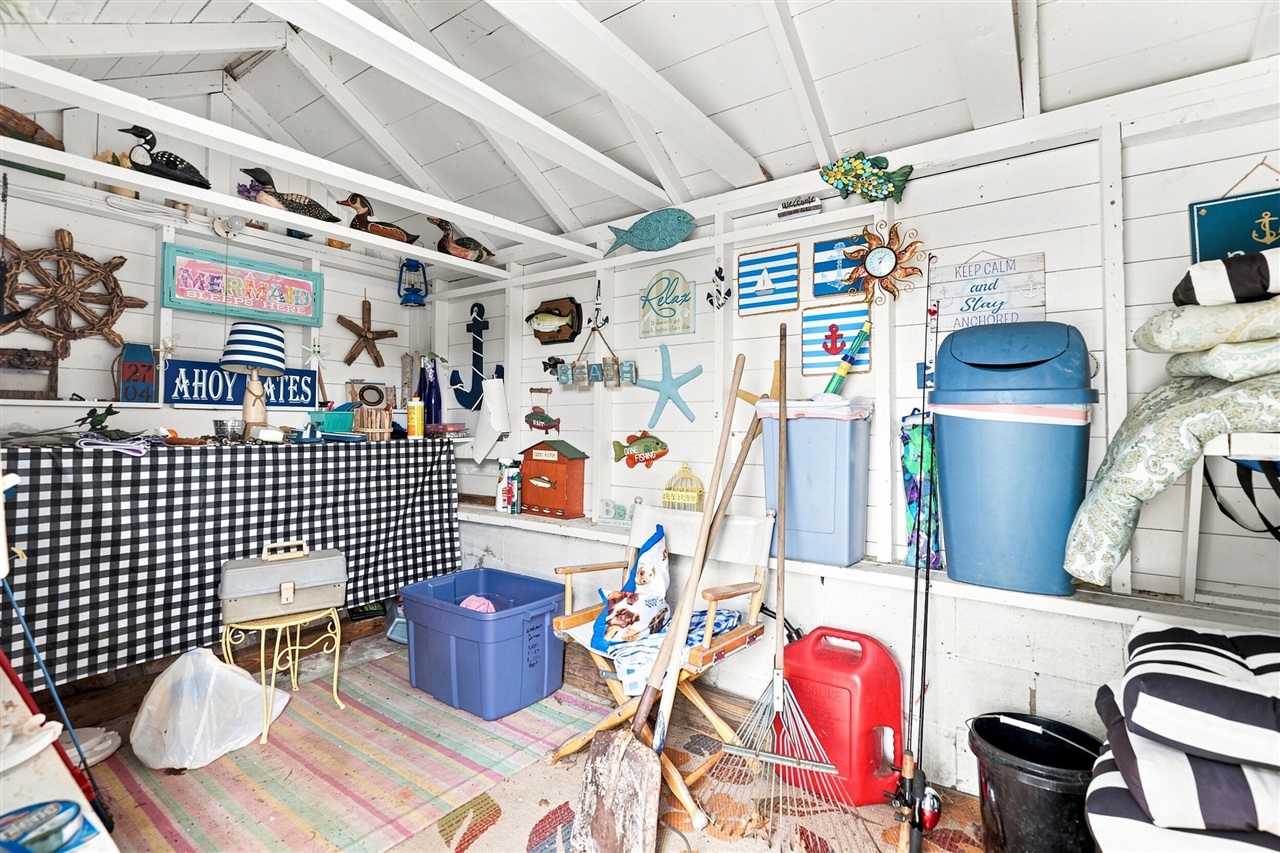 main property photo 78
