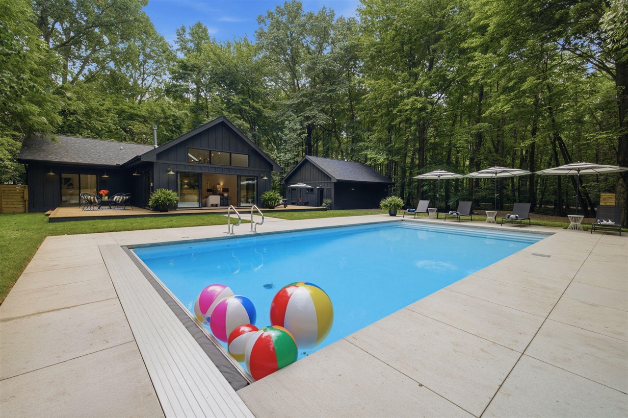 main property photo 64