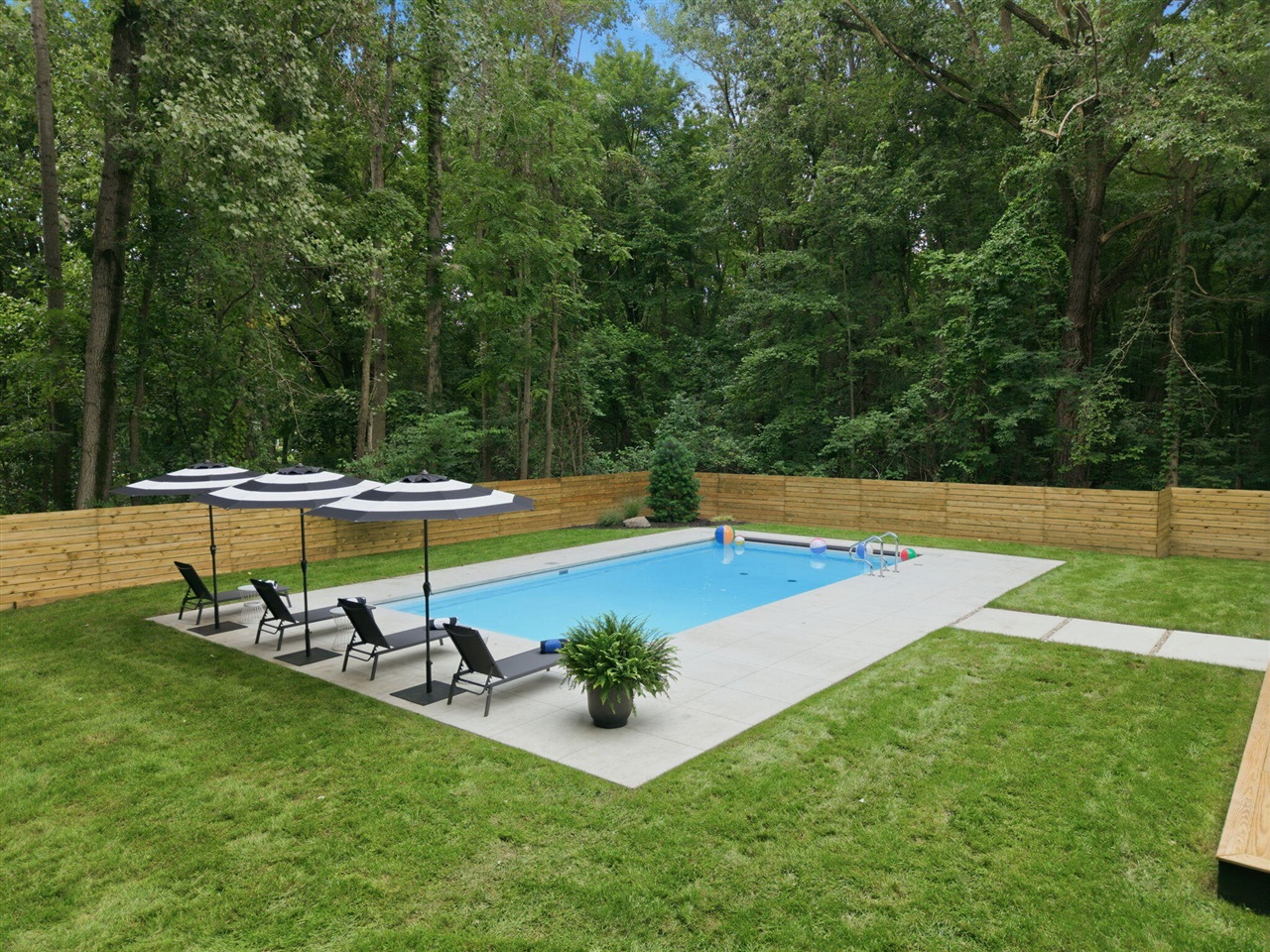 main property photo 65