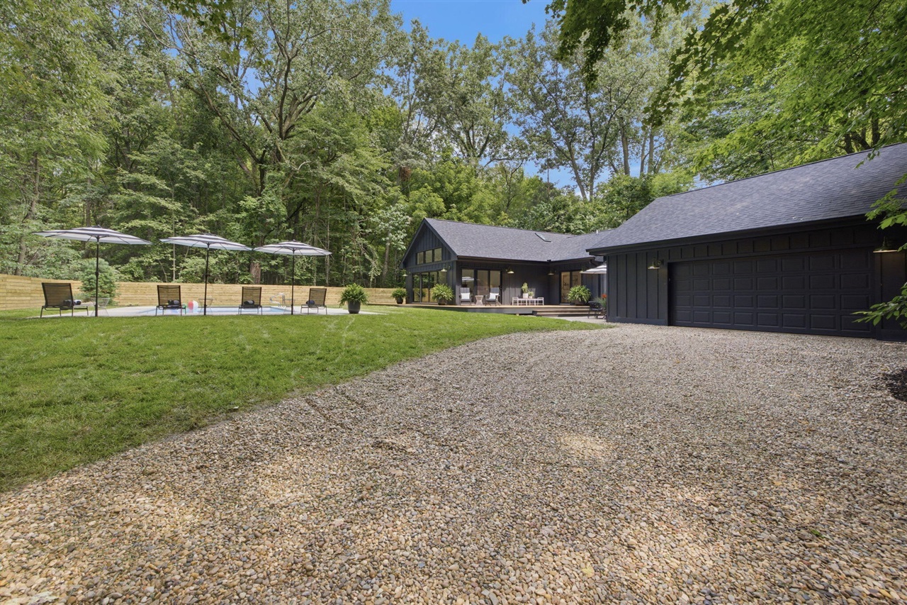 main property photo 68
