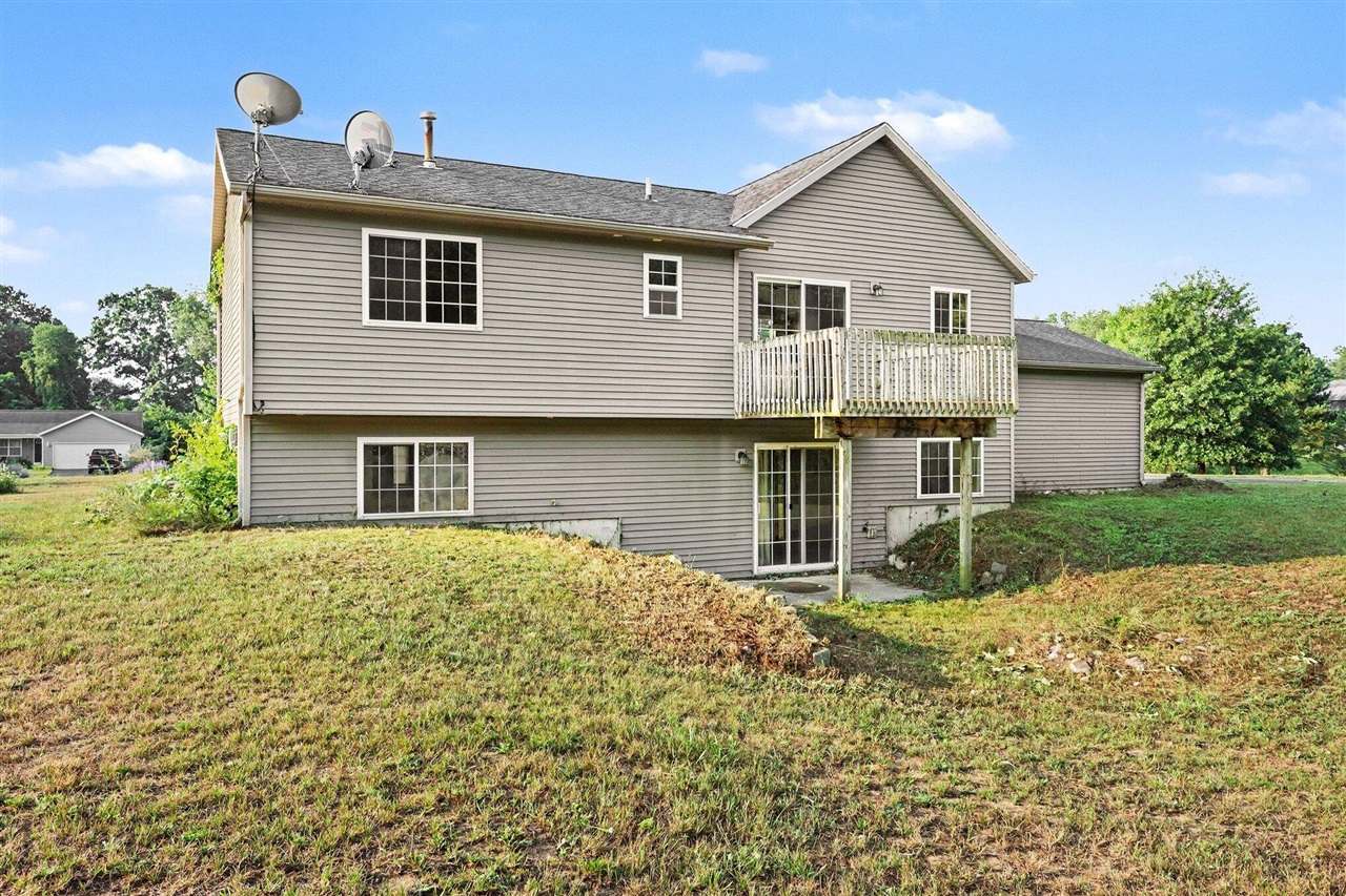 main property photo 15