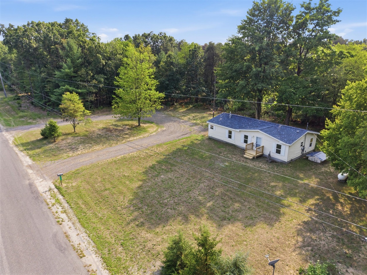 main property photo 29