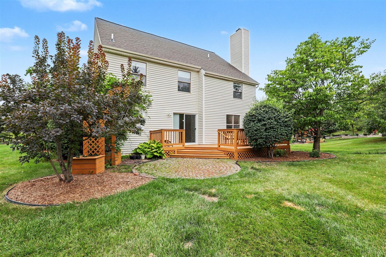main property photo 39