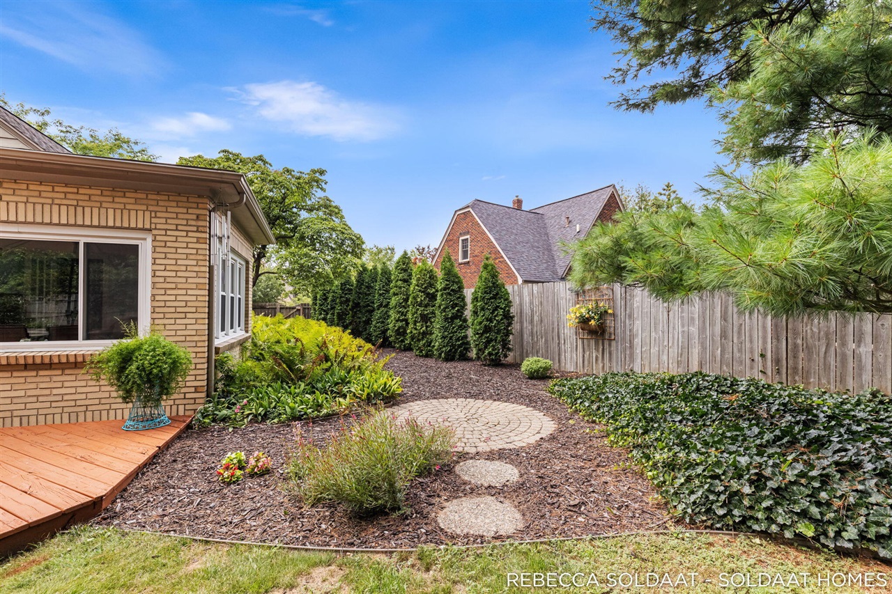 main property photo 61