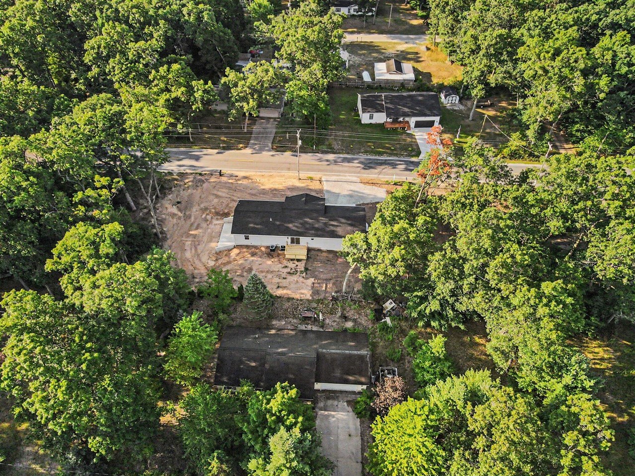 main property photo 27