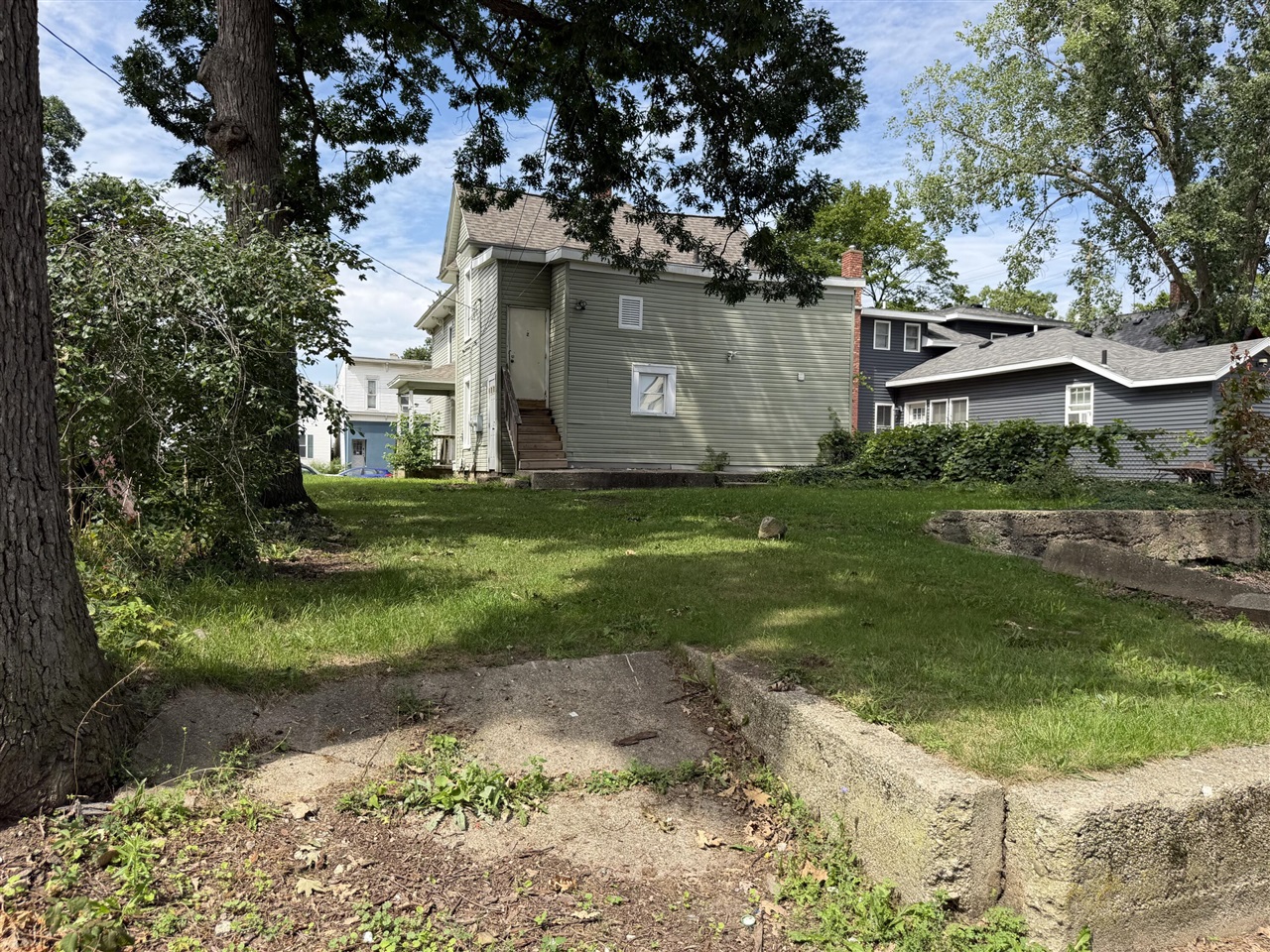 main property photo 22