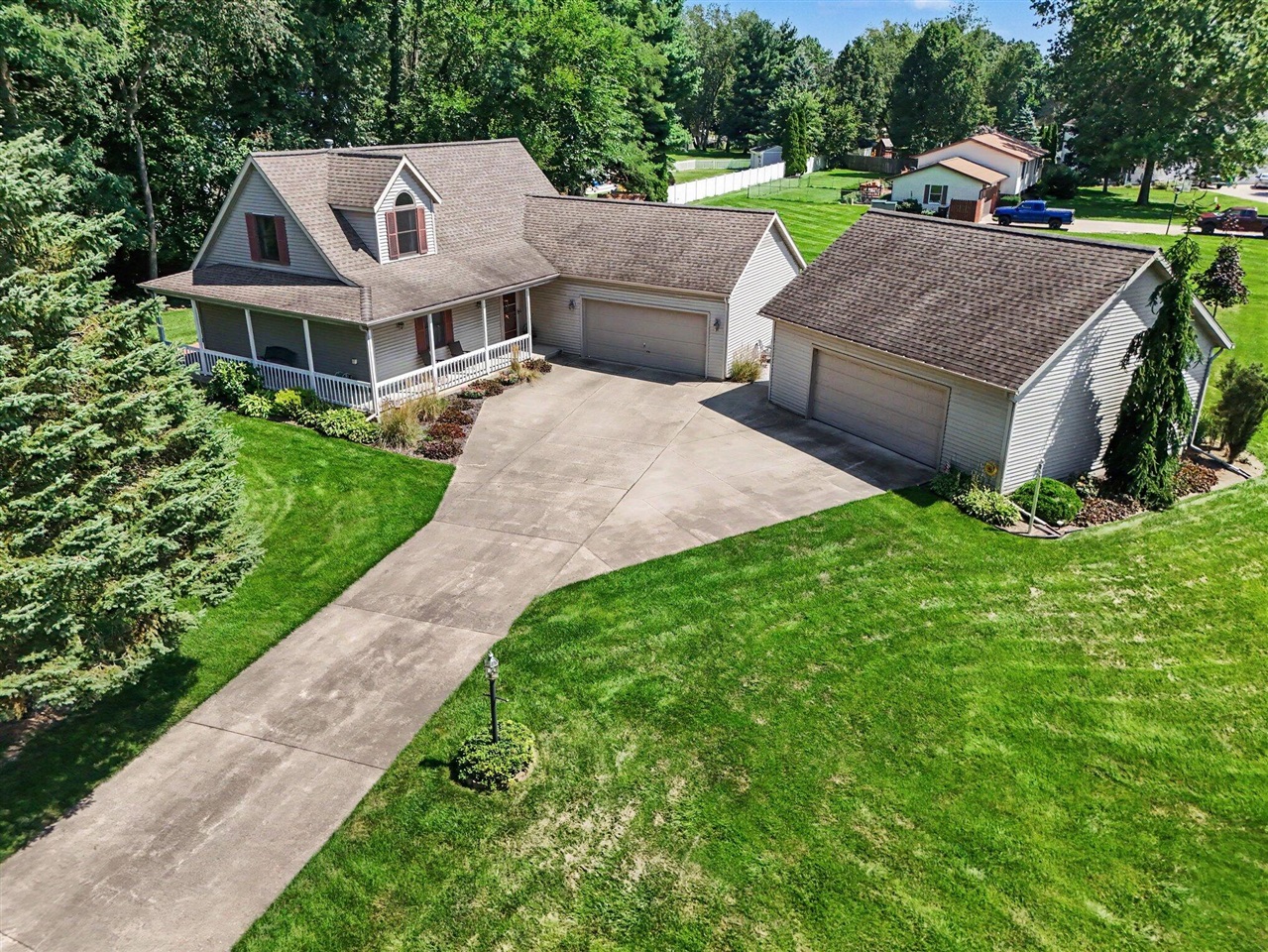 main property photo 4