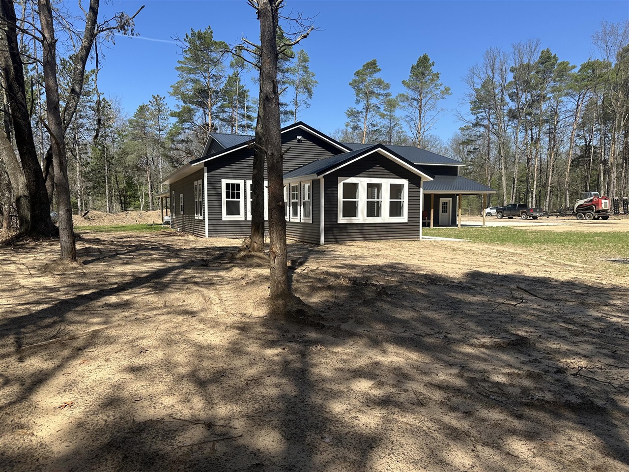 main property photo 78
