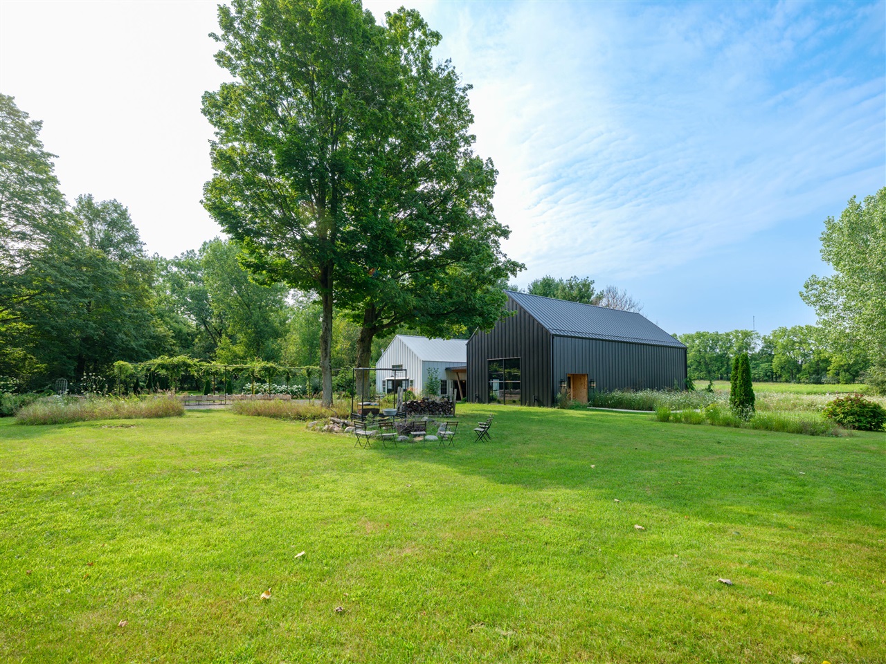 main property photo 74