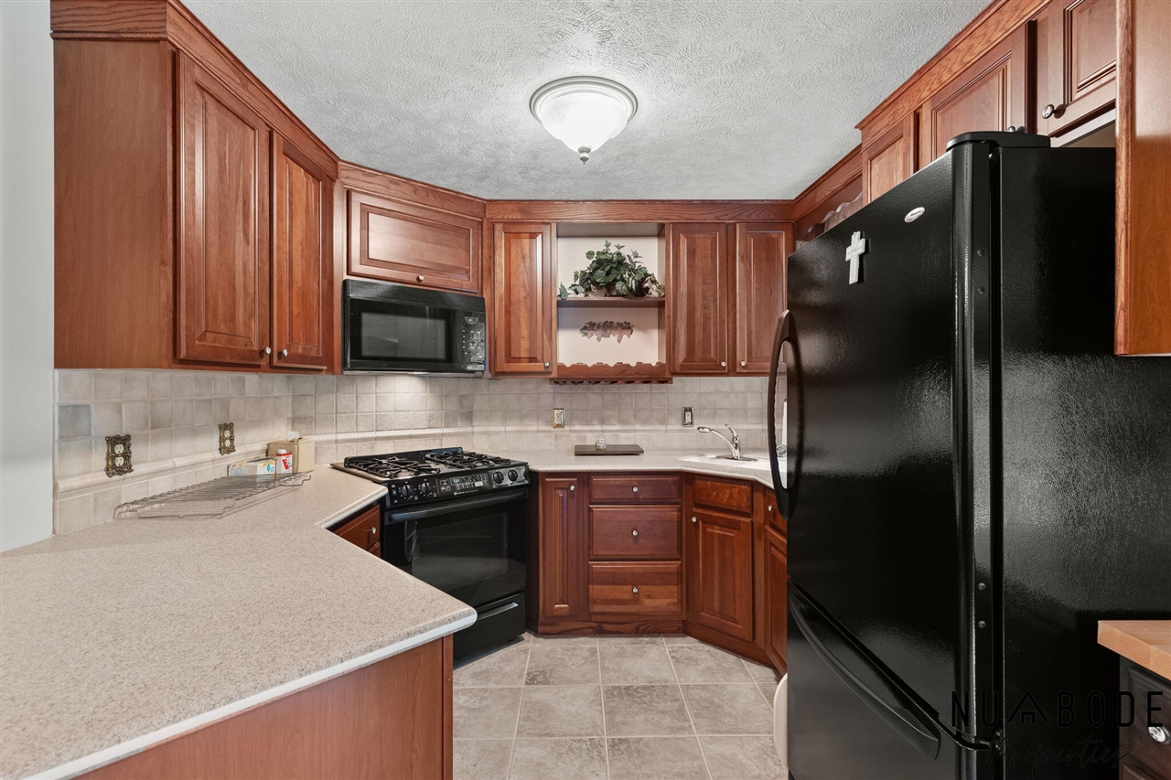 main property photo 66