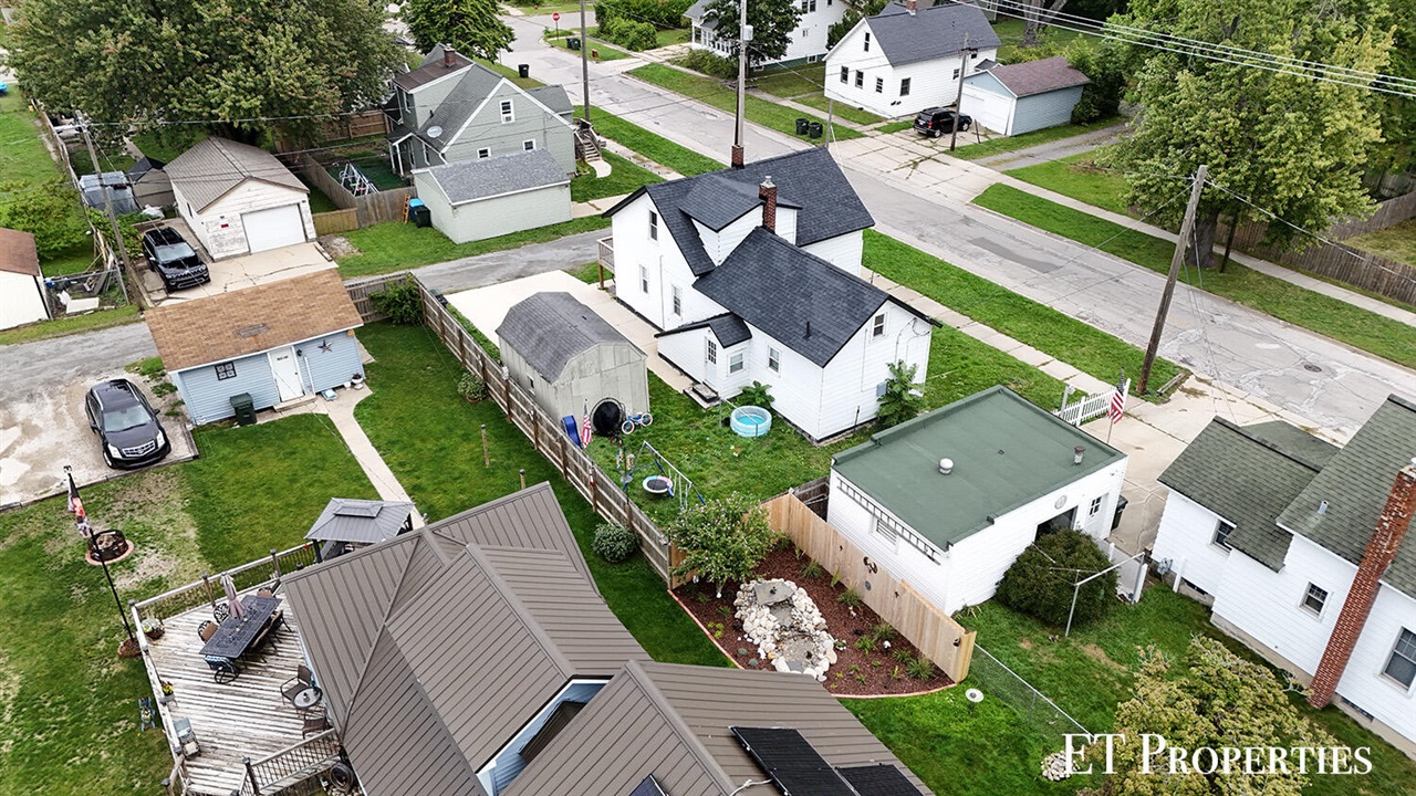 main property photo 22