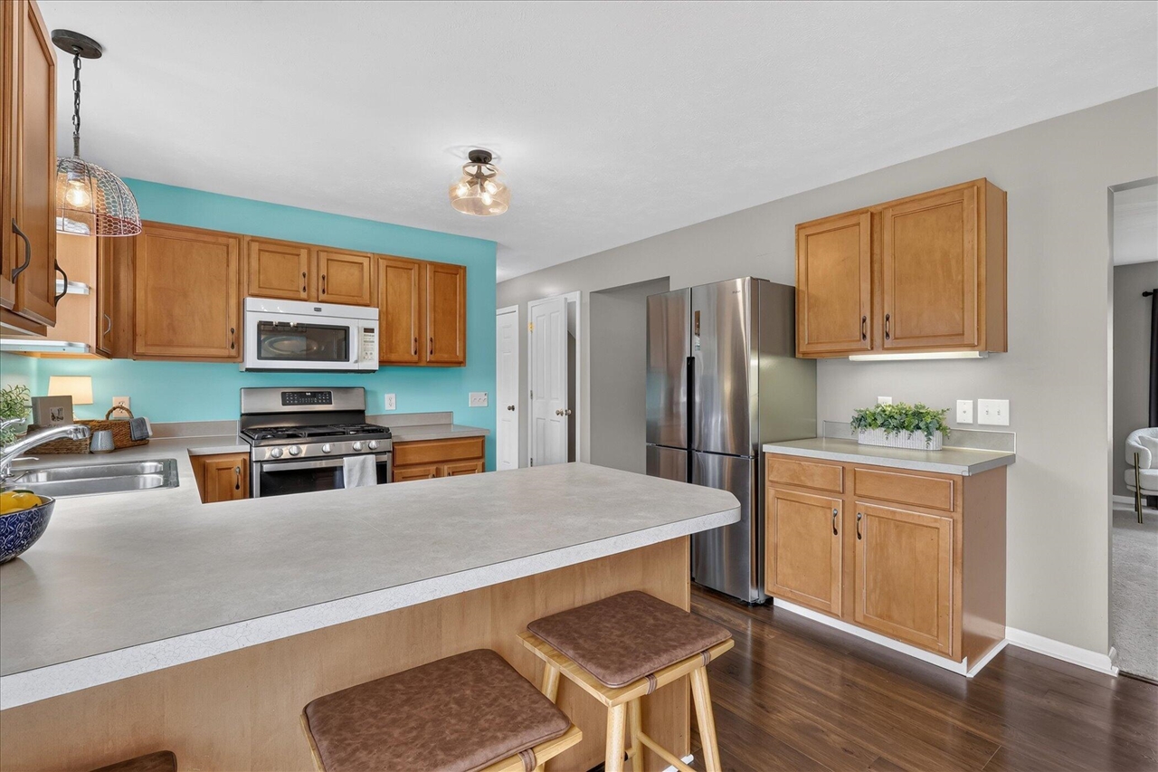 main property photo 15