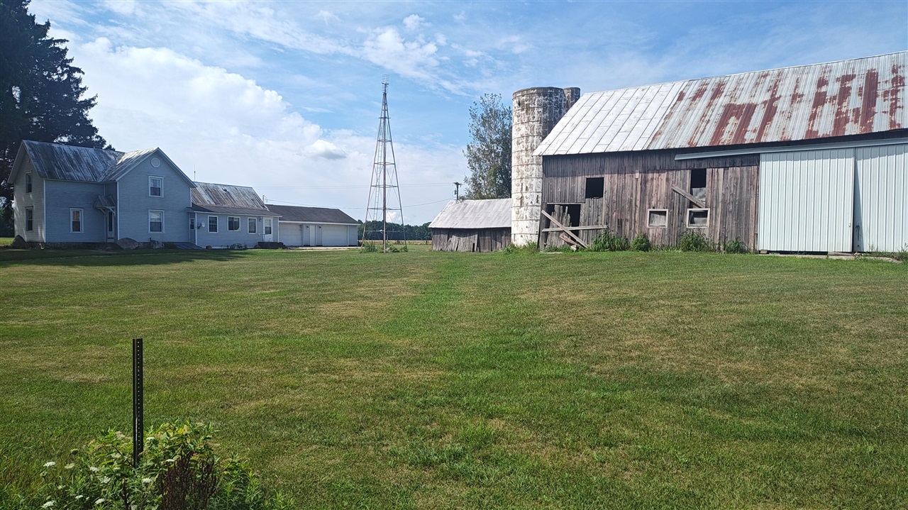 main property photo 20