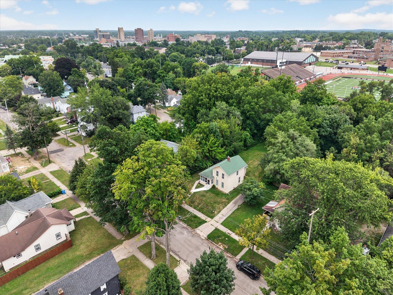 main property photo 39