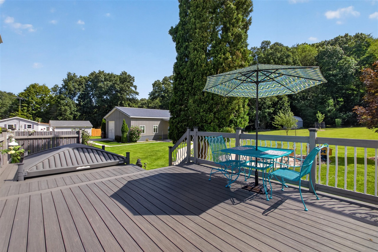 main property photo 41