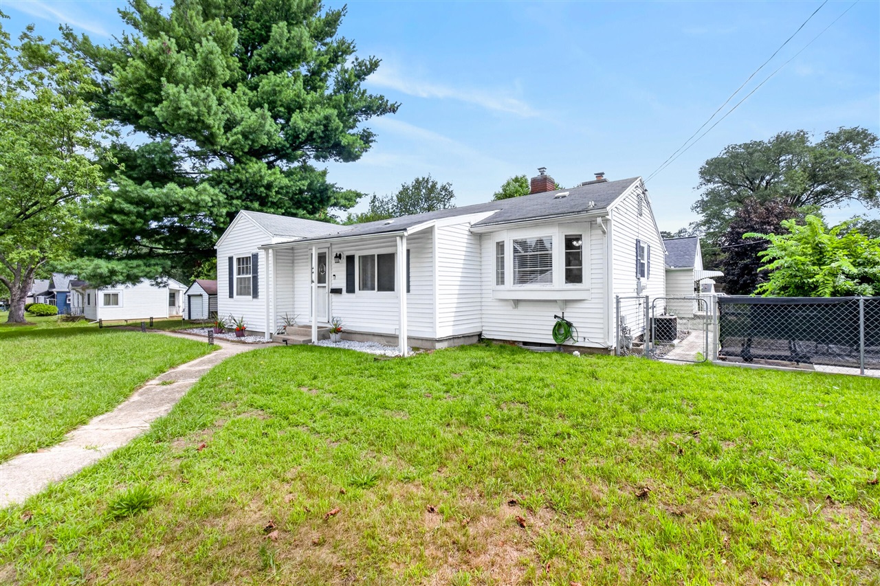 main property photo 35
