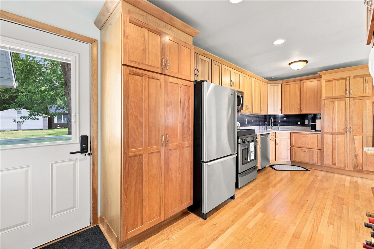 main property photo 63
