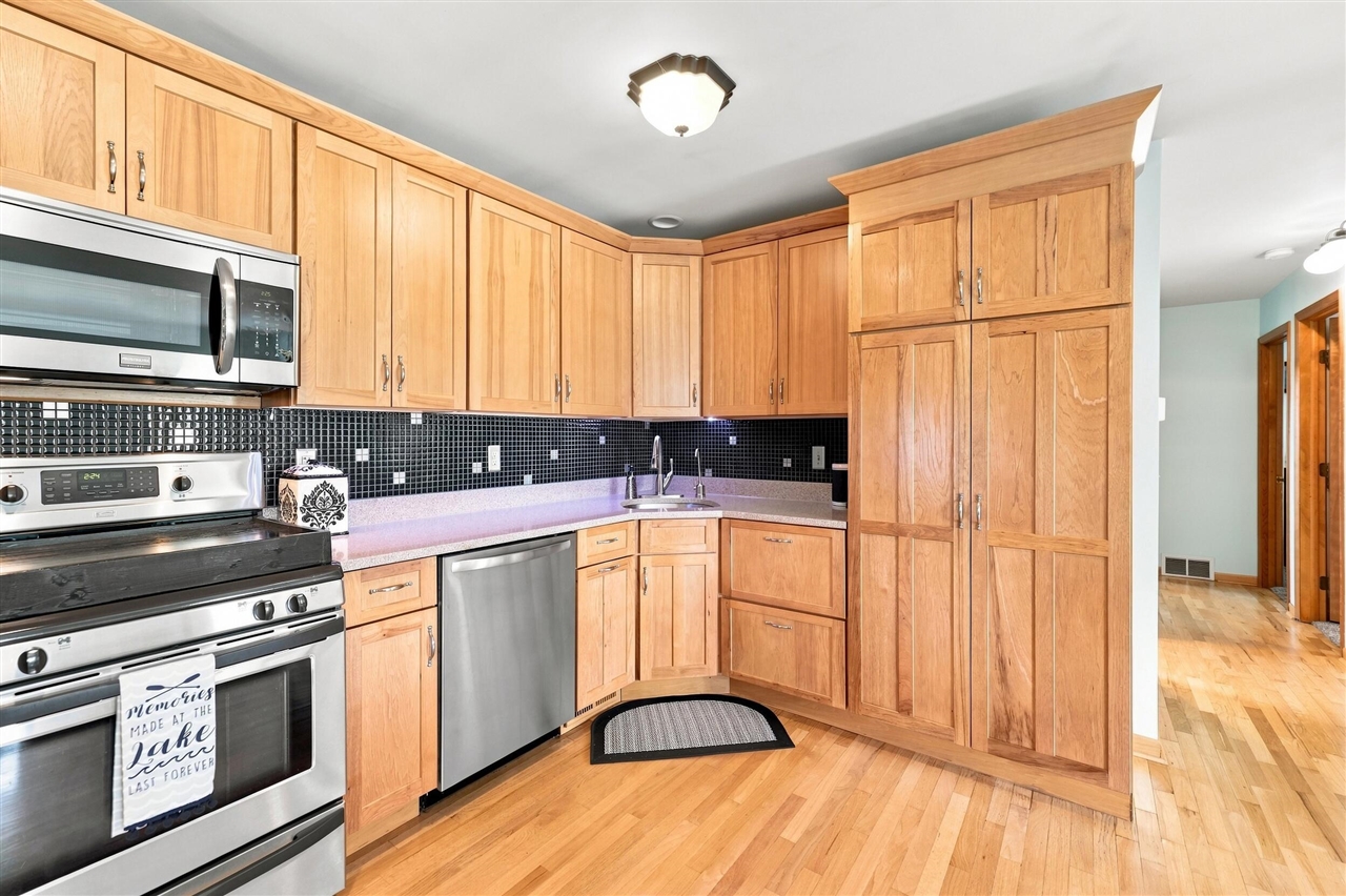 main property photo 64
