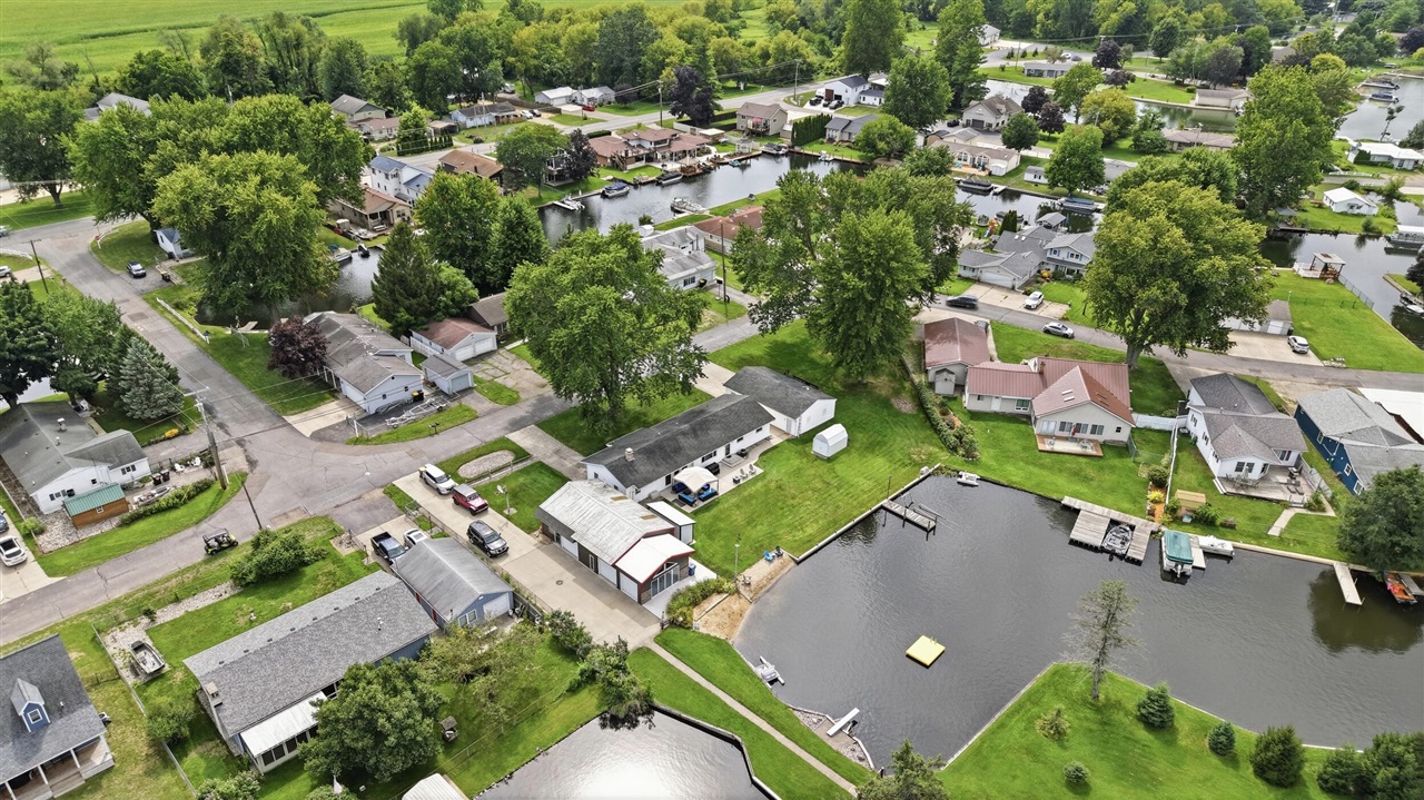 main property photo 75