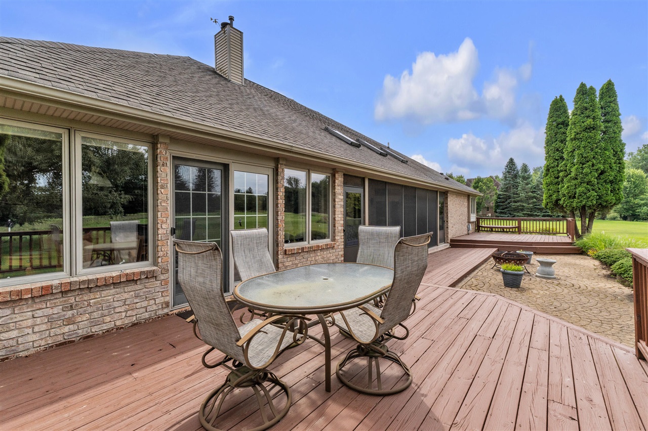 main property photo 45