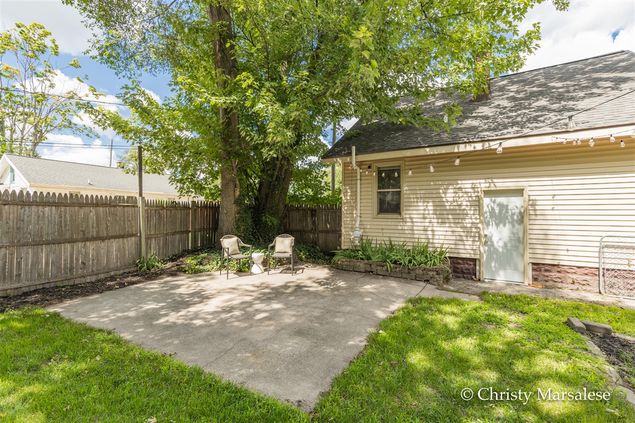main property photo 58