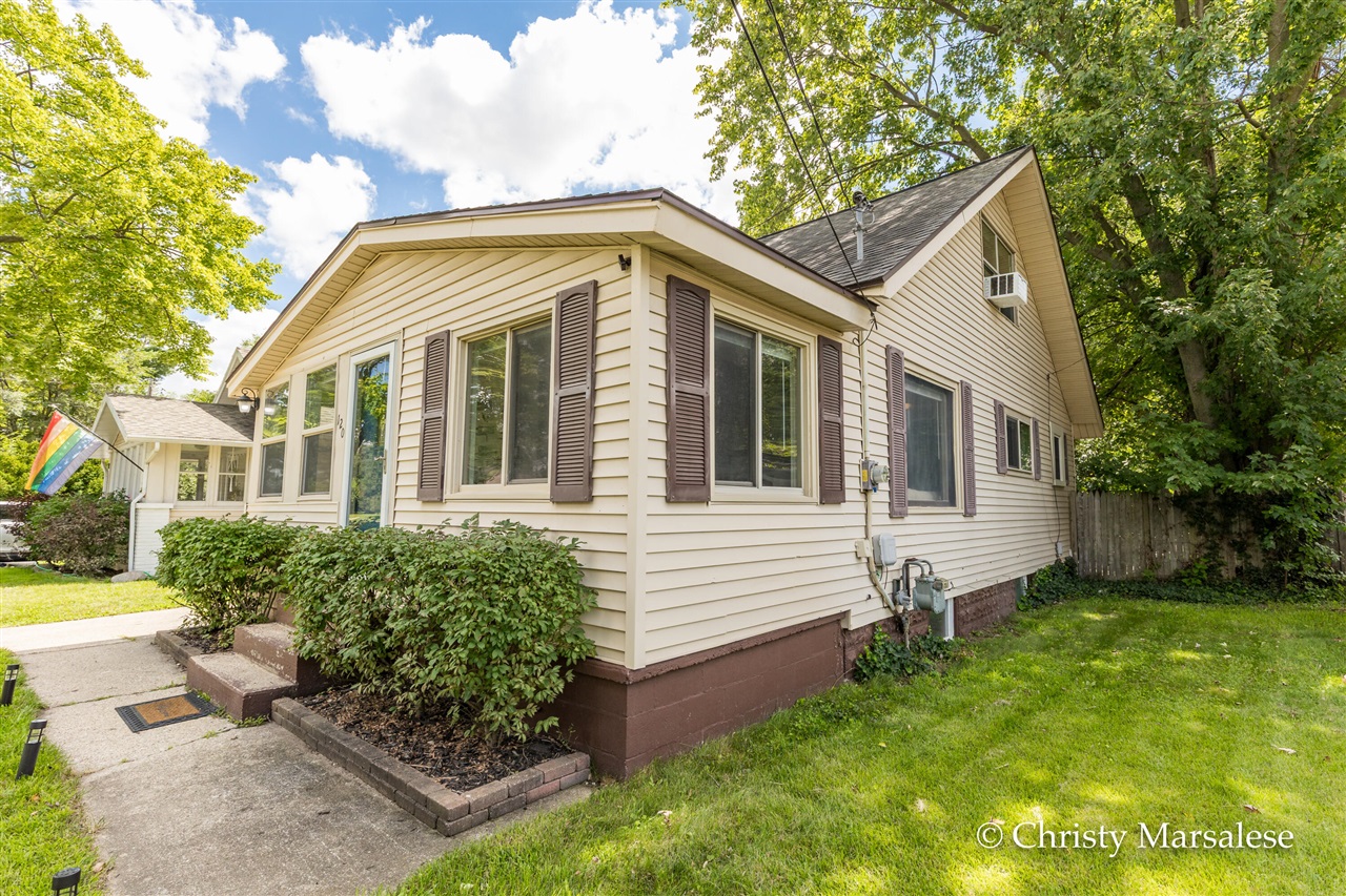 main property photo 68