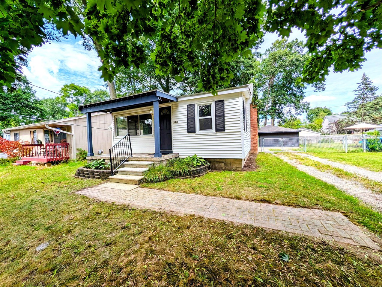 main property photo 51