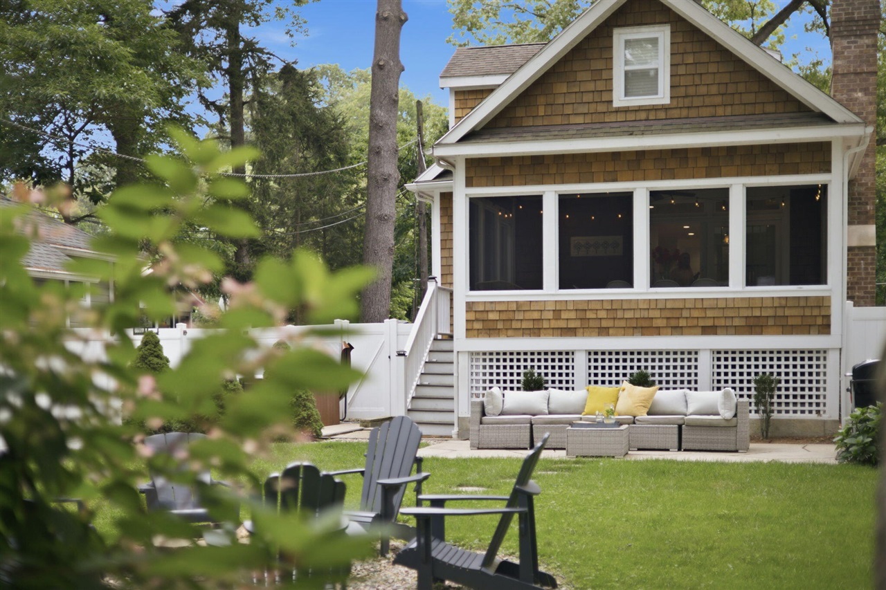 main property photo 70