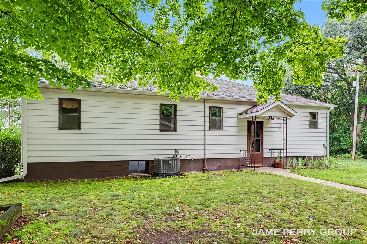 main property photo 22