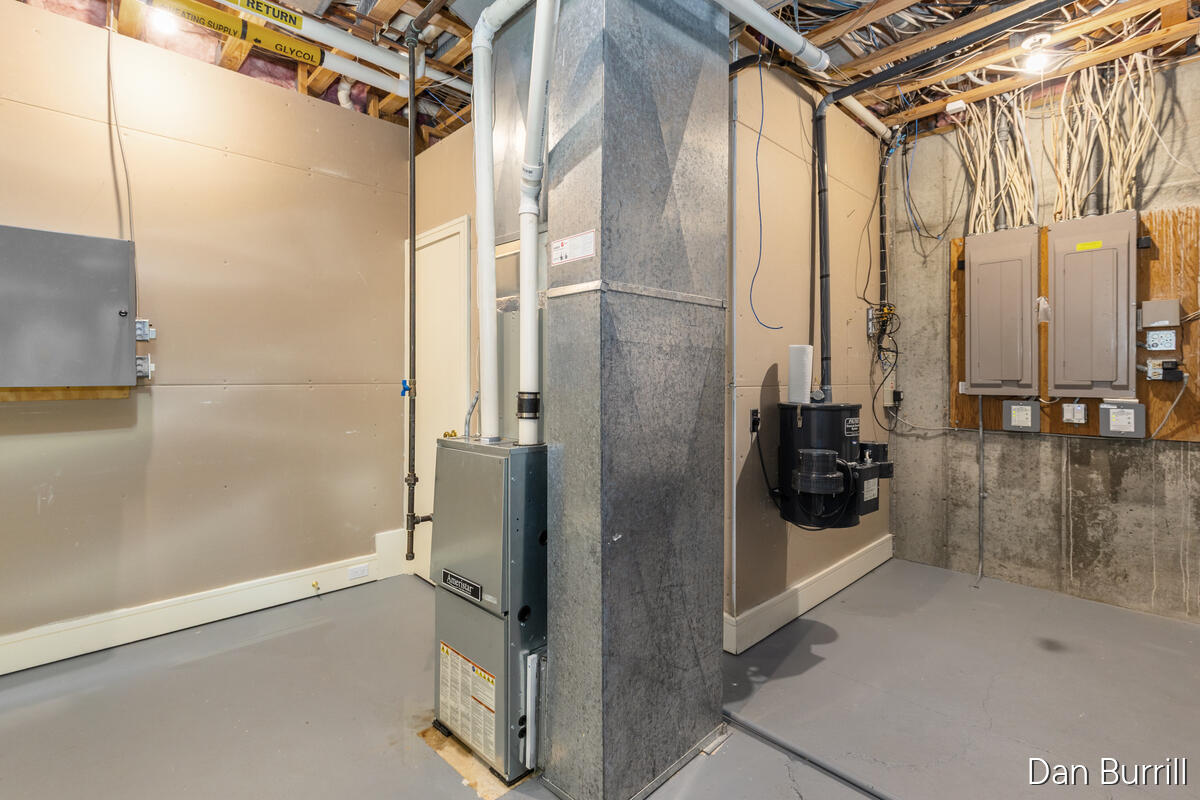 main property photo 59
