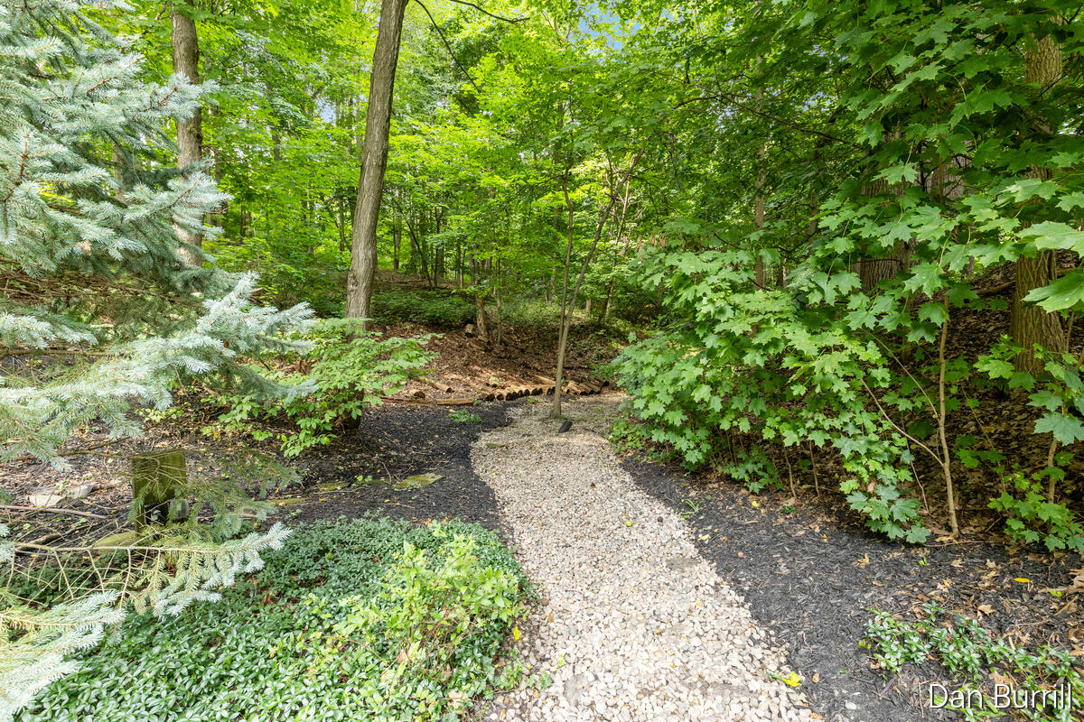 main property photo 75