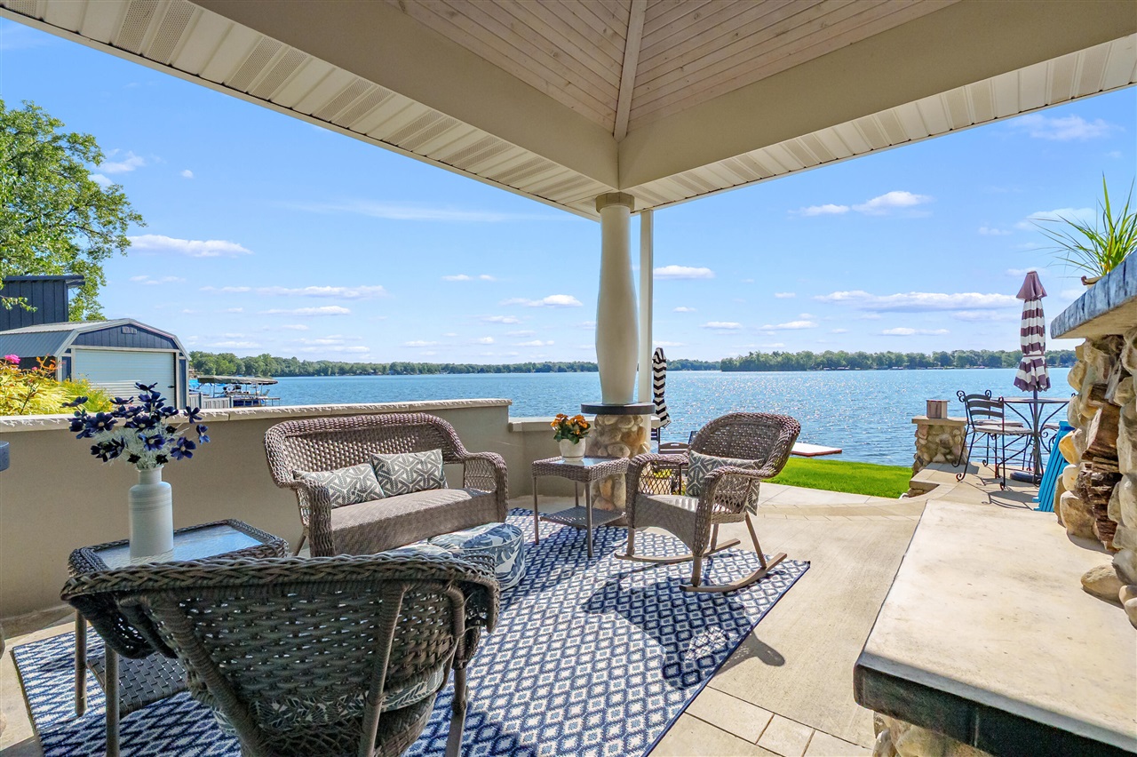 main property photo 50
