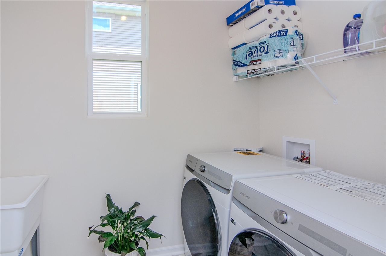 main property photo 72