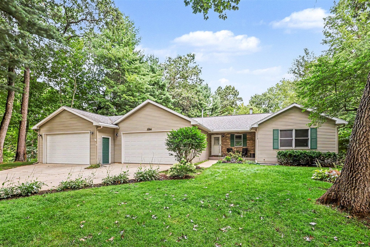 main property photo 0
